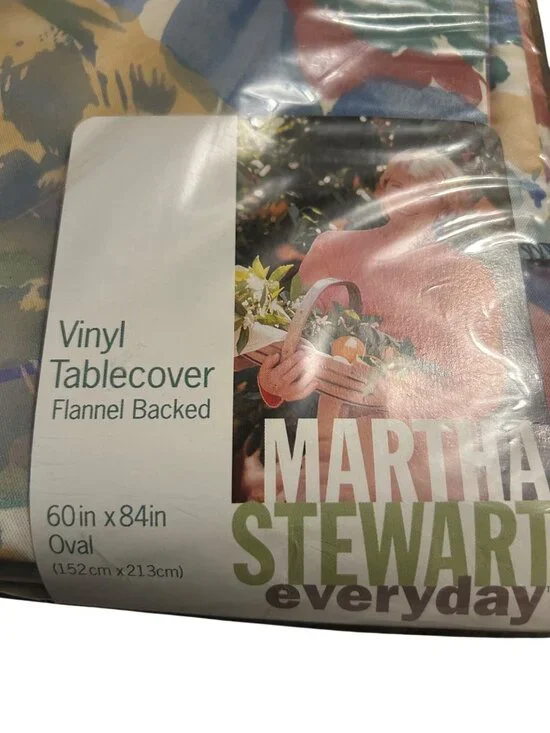 Martha Stewart Everyday Vinyl Tablecover Flannel Backed 60"x84" Oval Botanical P - Picture 3 of 4